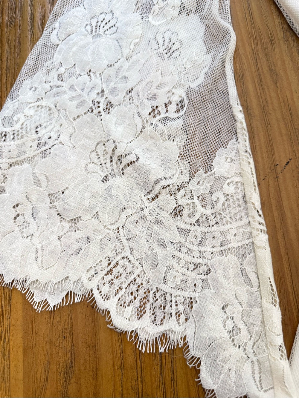 Show Me Your MuMu Loretta Romper White Ivory Lace Bell Sleeve Romper XL - Picture 7 of 16